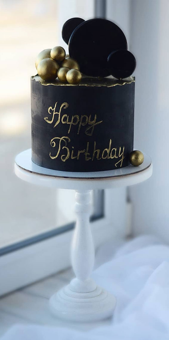black and gold birthday cake, cake designs 2021, cake ideas, buttercream cake, buttercream cake ideas, birthday cake ideas #birthdaycake