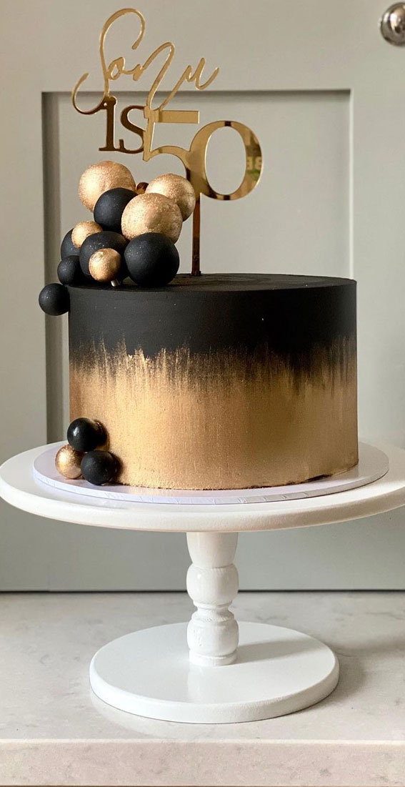 black and gold birthday cake, birthday cake, cake decorating ideas, cake ideas, buttercream cake