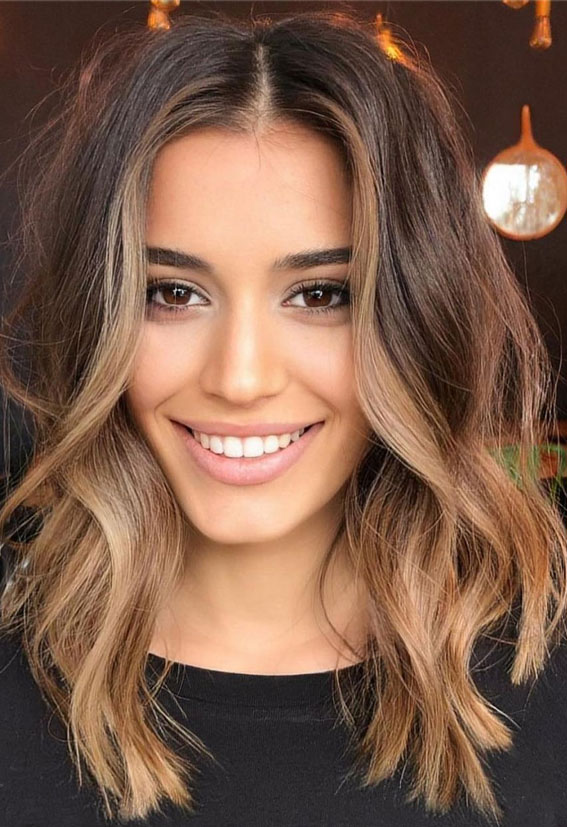 spring hair colors, brown hair color , toffee brown hair, blonde hair with highlights, brunette hair color, balayage hair, brown balayage, shoulder length hair