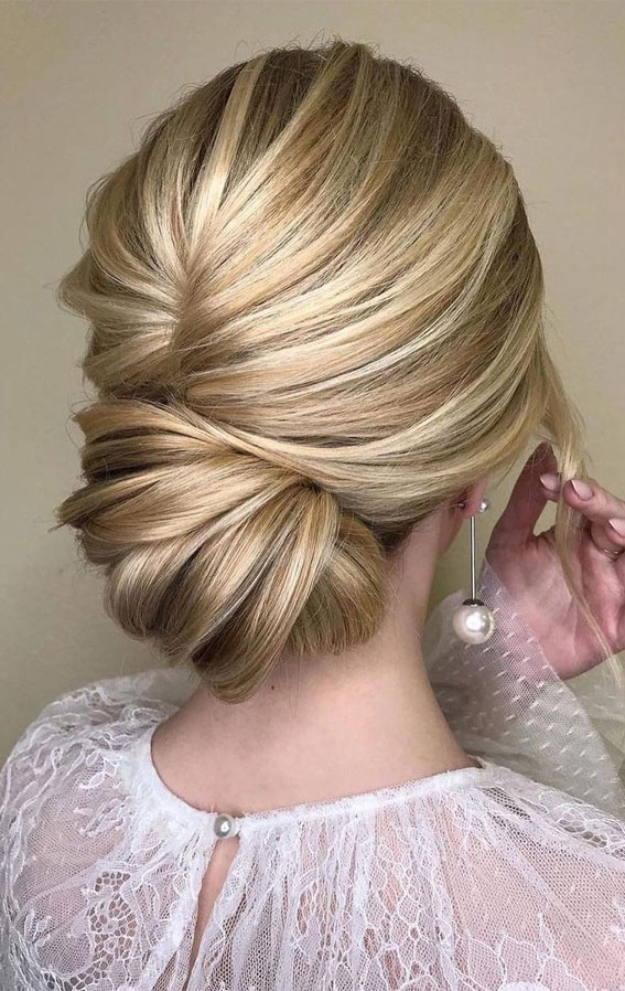 Updo Hairstyles For Your Stylish Looks In 2021 : Formal udpo