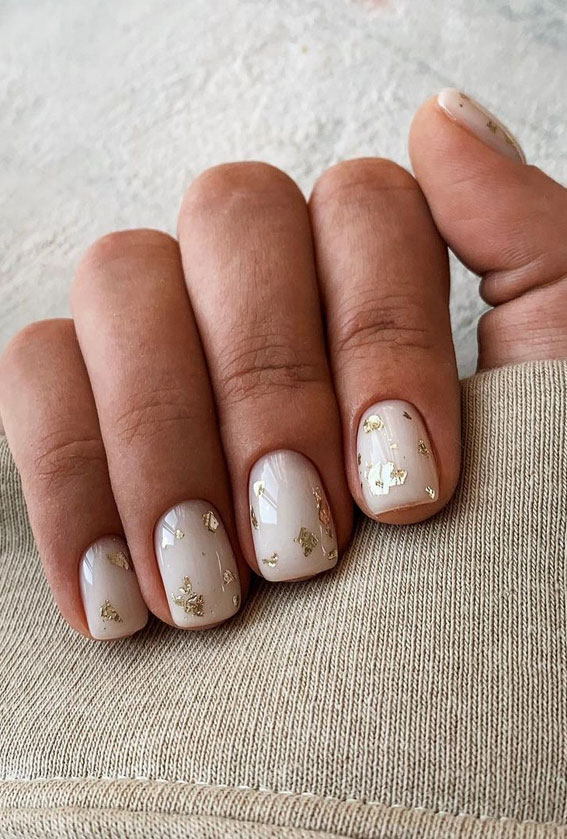 Cute Spring Nails That Will Never Go Out Of Style : Gold leaf glossy nude nails