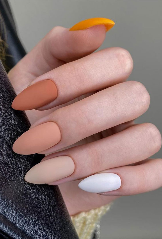 40+ Stylish Ways To Rock Spring Nails : Gradient Color Nails