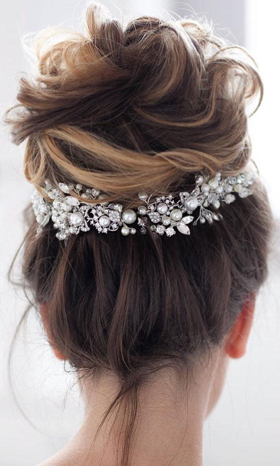 high bun, elegant updo, bridal updo, wedding updo hairstyles