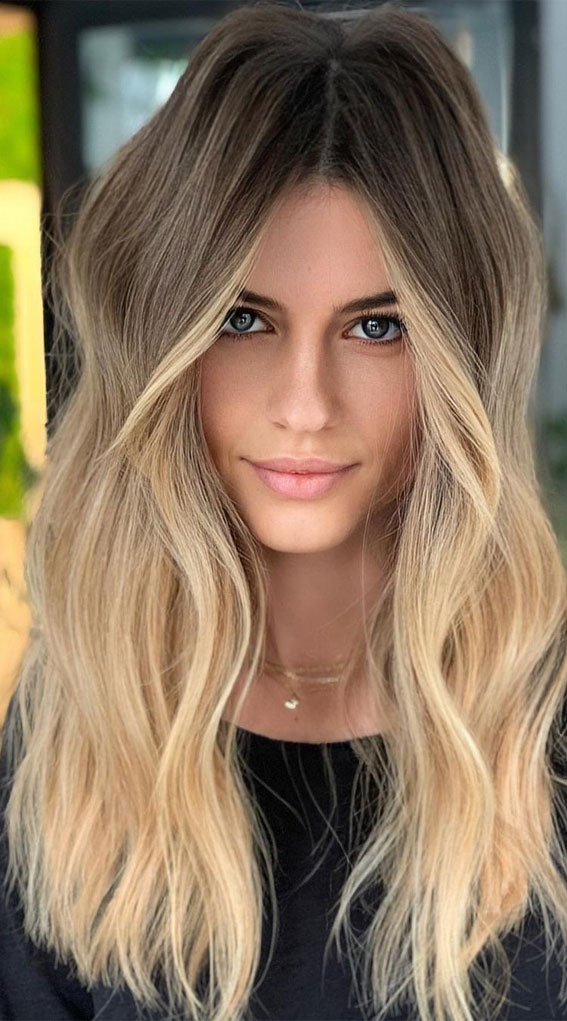 brown with blonde highlights, hair color with highlights, brown hair, caramel hair color, hair color trends, hair color for brunettes , fall hair color ideas, hair color ideas #haircolor #haircolorideas