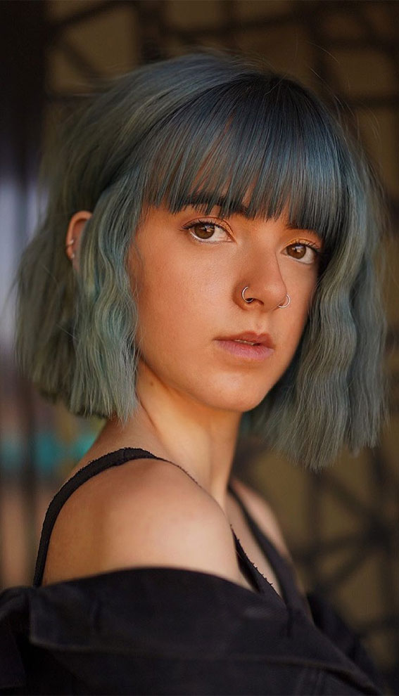 bob haircut with fringe, two tone hair color, bob haircut with two tone hair color, bob with bangs, bob hairstyles, bob haircuts, short bob with fringe 2020, layered bob with fringe, bob haircut with layers,graduated bob with fringe, bob with fringe 2020, short bob with bangs 2020, bob with side bangs, bob cut
