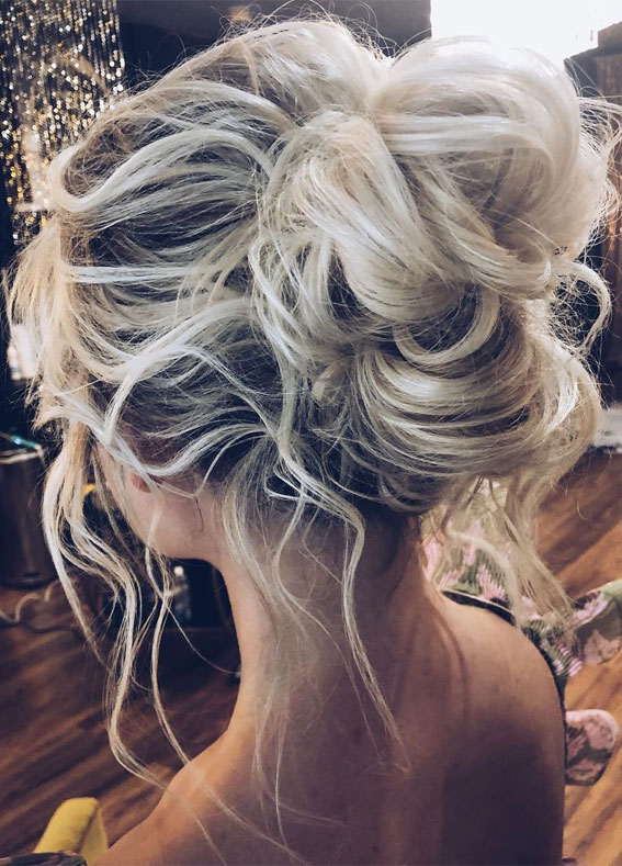 70 Latest Updo Hairstyles for Your Trendy Looks in 2021 : Beautiful messy  curly hair do
