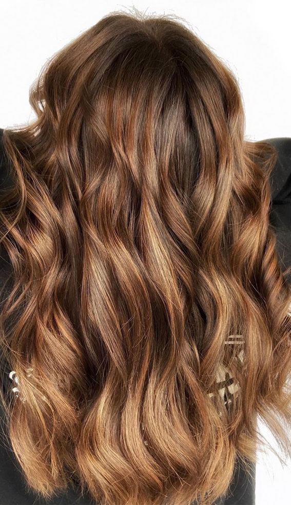 These Are The Best Hair Colour Trends in 2021 : Creamy Peanut Butter Swirl