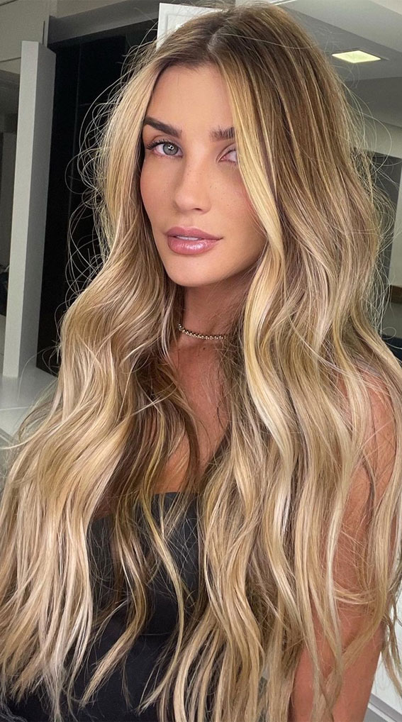 These Are The Best Hair Colour Trends in 2021 : Summer beachy brown