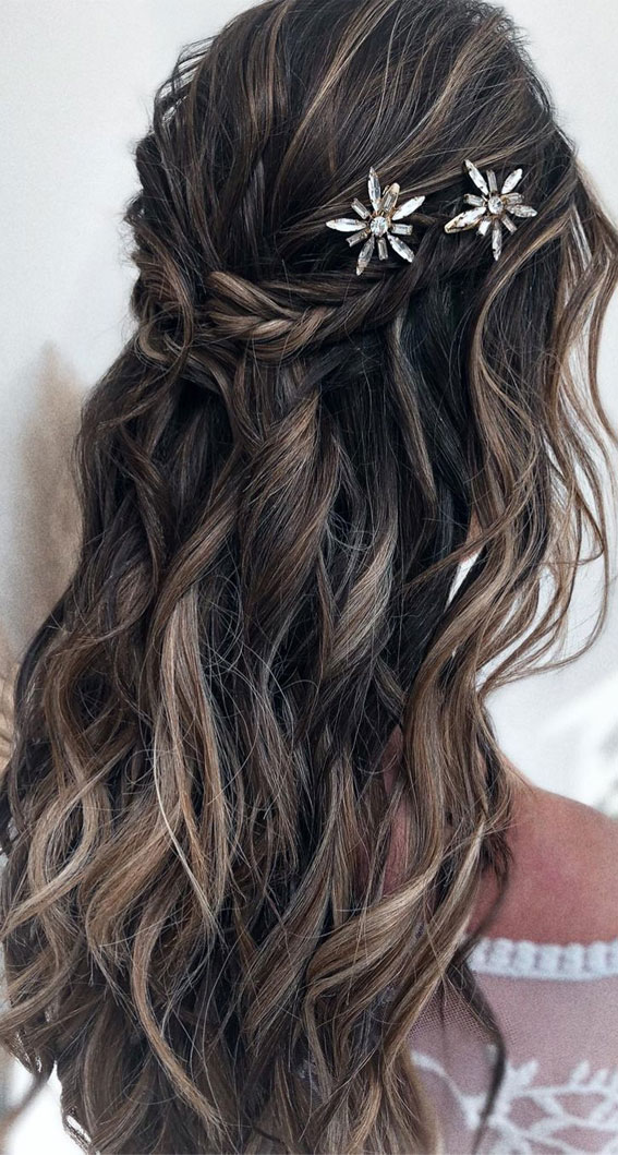 Trendy Half Up Half Down Hairstyles : Braided Half up with texture