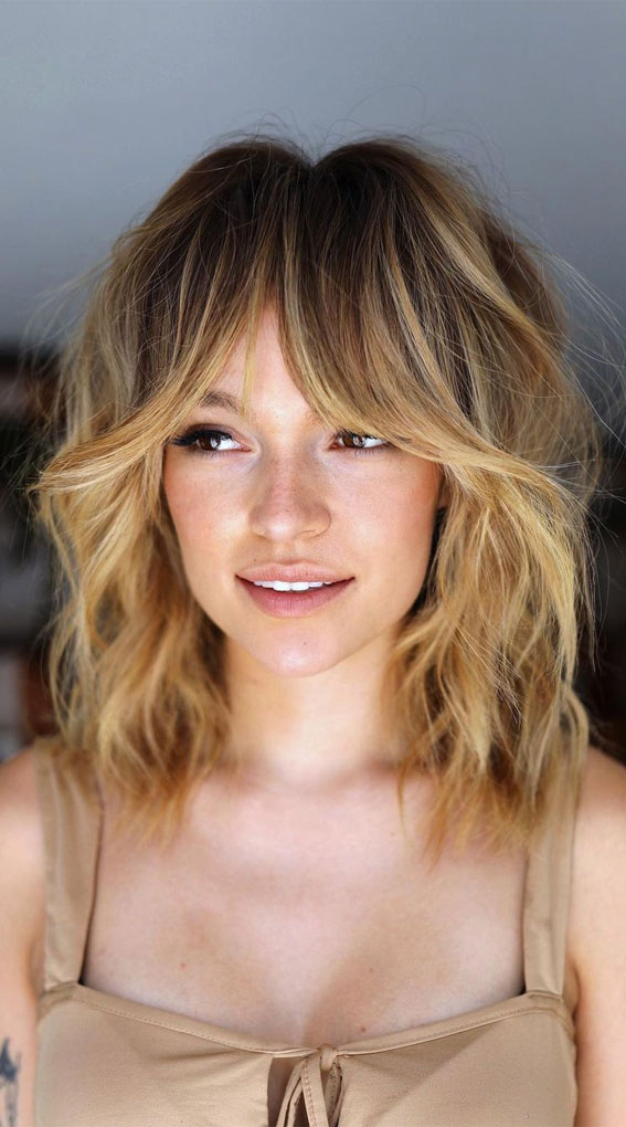 Trendy Hairstyles & Haircuts with Bangs – Dirty Blonde with bangs