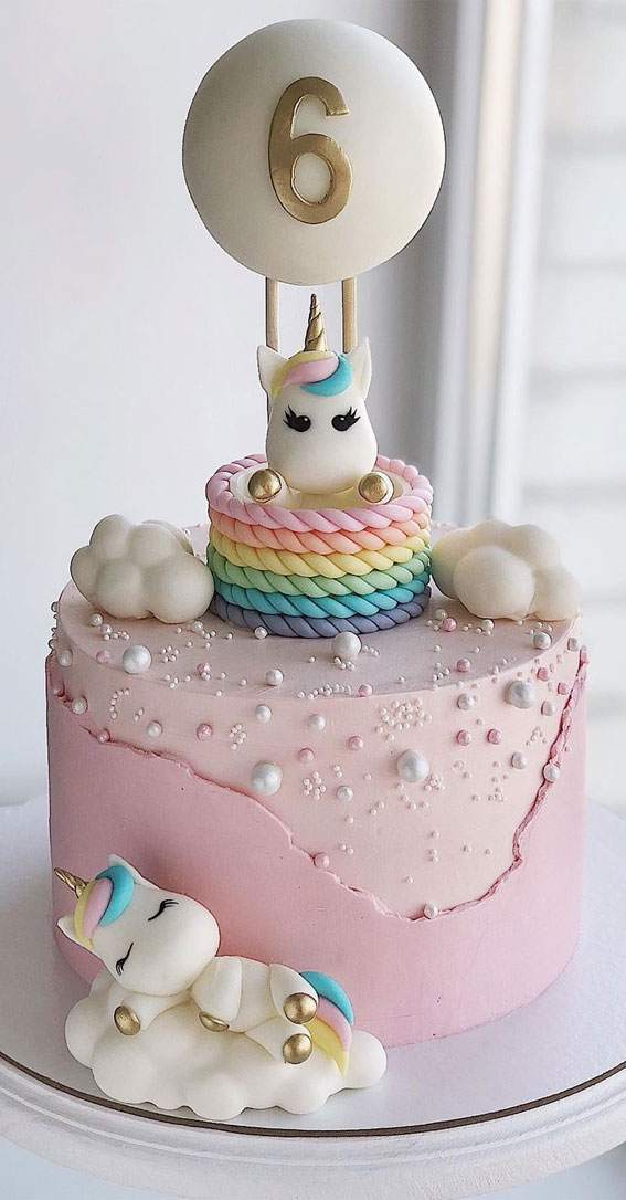 Cute Unicorn Cake Designs : Pink cake adorned with Pastel hot air balloon
