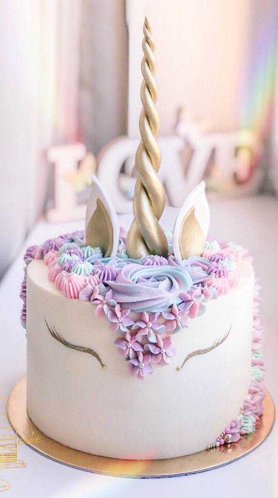 Cute Unicorn Cake Designs : Cute unicorn cake with buttercrem
