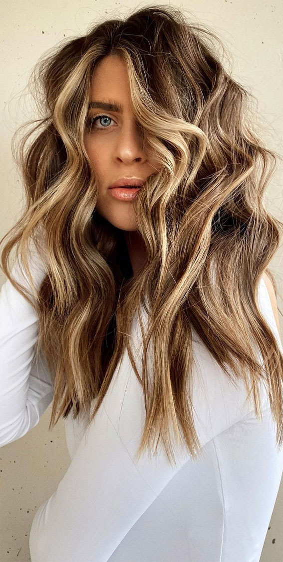 Cute Summer Hair Color Ideas 2021 : Cute Brown with Blonde