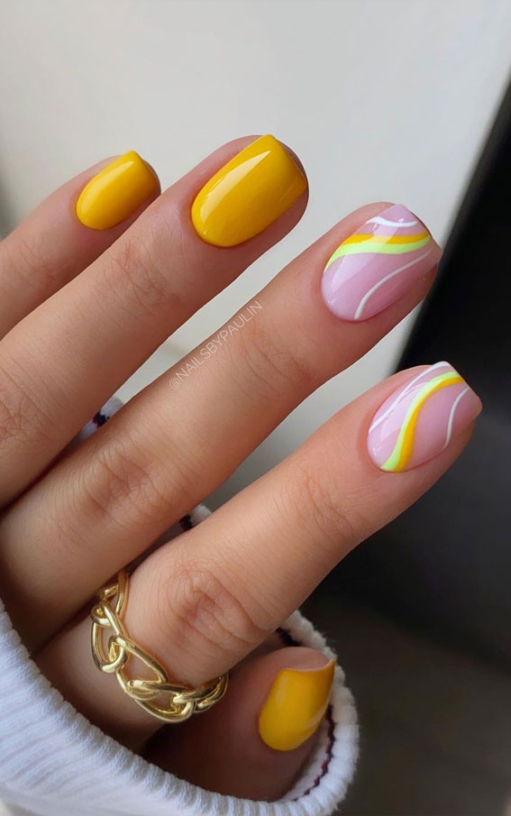 yellow nail art, swirl nails, 90s nails, retro nail art , summer nail art designs, yellow swirl nails, aesthetic nails designs 2021, aesthetic nails designs