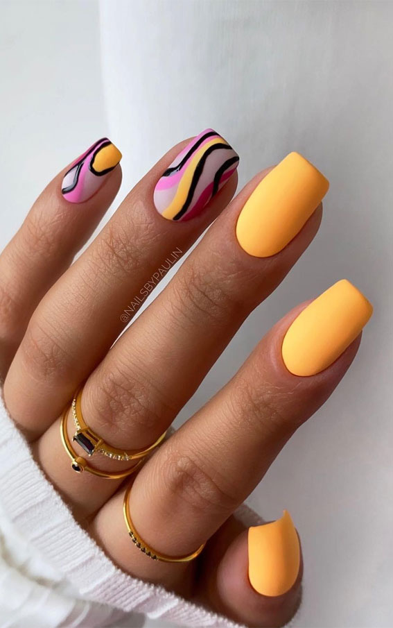 yellow matte nail color, yellow nail art, swirl nails, 90s nails, retro nail art , summer nail art designs, yellow swirl nails, aesthetic nails designs 2021, aesthetic nails designs