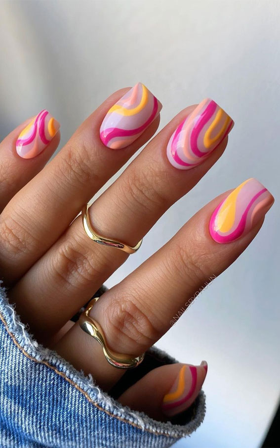 pink and yellow swirl nails, pink abstract nails, simple abstract nails, retro nail art, aesthetic nails designs 2021, aesthetic nails