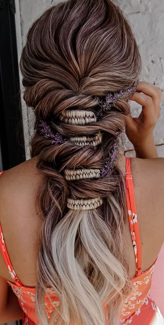 24+ Braid Hairstyles That Really Jazz Up Your Hair : Bohemian Hairstyle with Infinity Braid