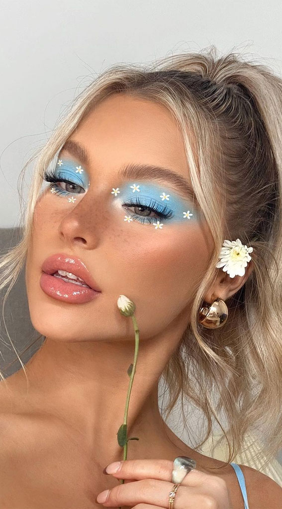 daisy eye makeup look, cool makeup ideas, cool makeup looks for beginners, cool makeup looks easy, creative makeup looks 2021, cool makeup looks to try, creative makeup look ideas, makeup trends 2021