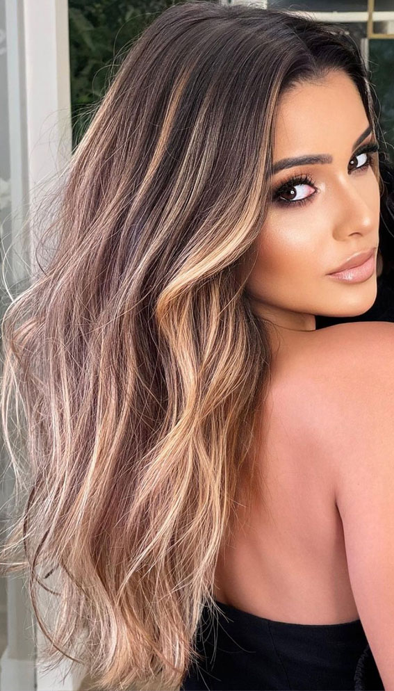25 Dirty Blonde Hair Ideas For Every Skin Tone : Dark to Bright Blonde
