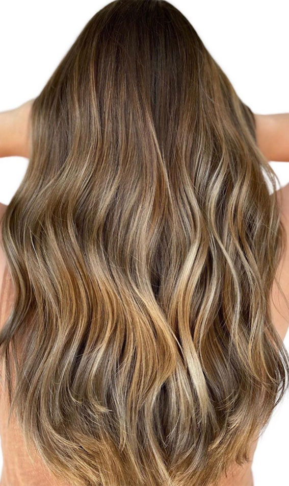 25 Dirty Blonde Hair Ideas For Every Skin Tone : Reverse Balayage