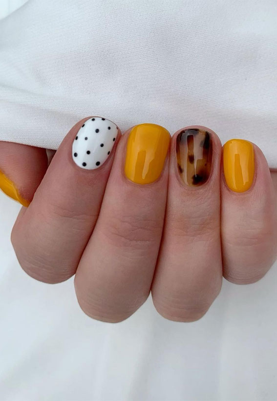 30 Cute Fall 2021 Nail Trends to Inspire You : Tortoiseshell, Pumpkin and White  Short Nails