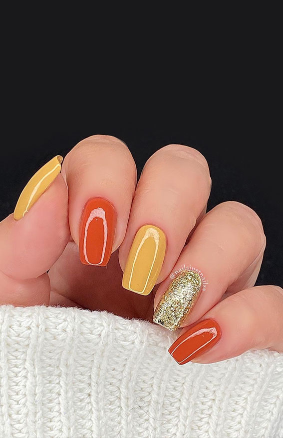 30 Cute Fall 2021 Nail Trends to Inspire You : Pumpkin Tone and Gold Glitter Nails