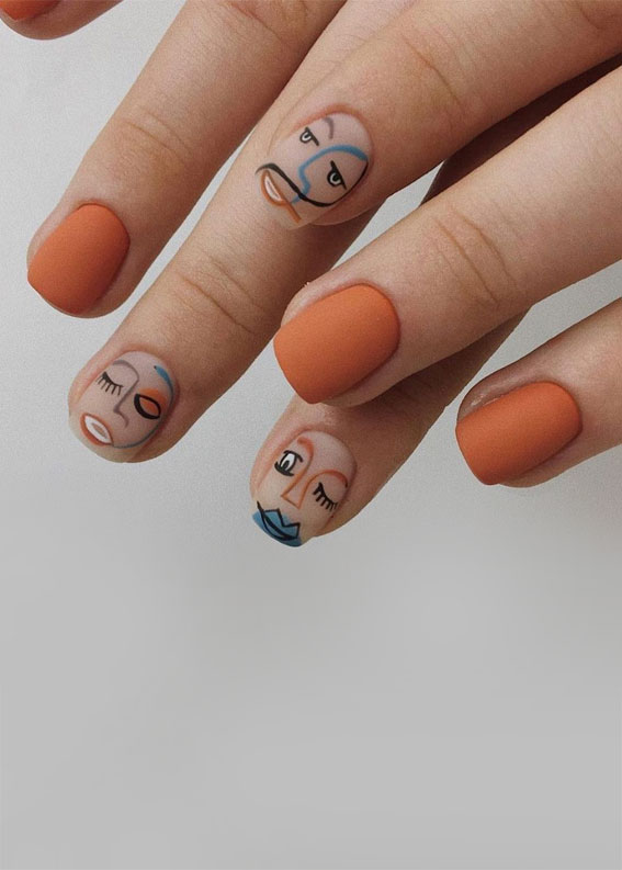 27 Short summer nails 2021 : Matte Terracotta & Abstract Design