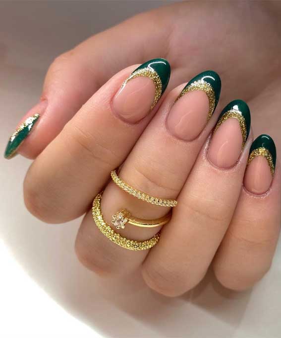 Green Nails Are the Unexpected Trend That Will Be Everywhere This Winter |  Glamour