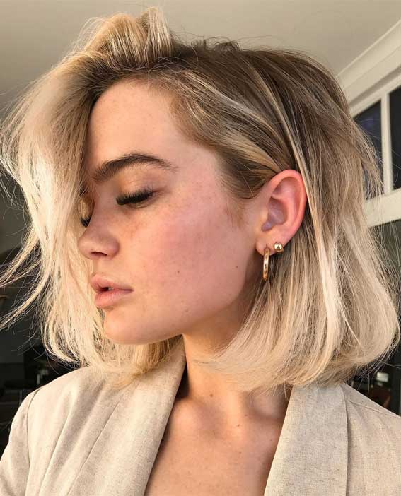 35 Best Fall 2021 Hair Color Trends : Lob Haircut Dishwater Blonde Hair