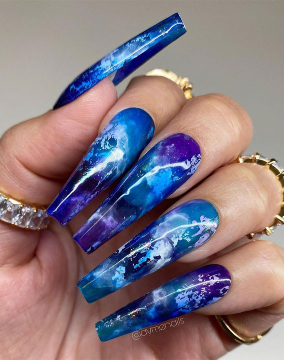 dark blue marble nails, autumn nails 2021, acrylic nails, acrylic coffin nails 2021