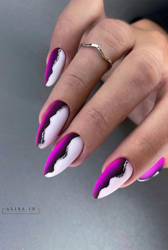 Half & Half | A simple yet trendy nail design. First two nails are painted  with a lime green and the last two nails are… | Trendy nails, Nails, Trendy  nail design