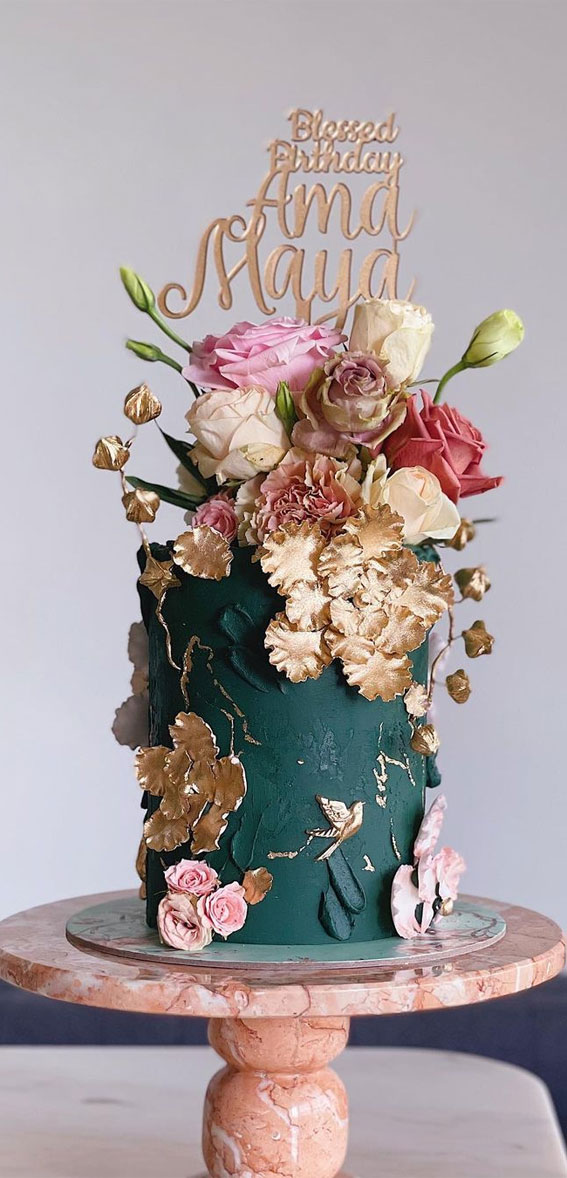 39 Cake design Ideas 2021 : Dark Green Birthday Cake