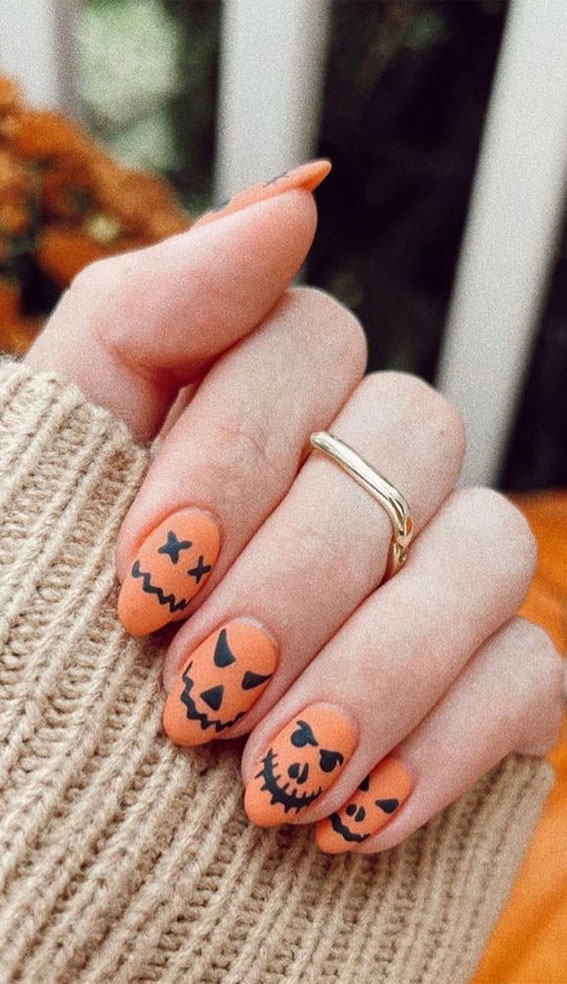 44 Cute Halloween Nails & Thanksgiving Nails : Pumpkin Face Nails
