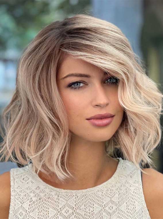50 Trendy Hair Colors To Wear in Winter : Rose Blonde Lob Wavy Hair