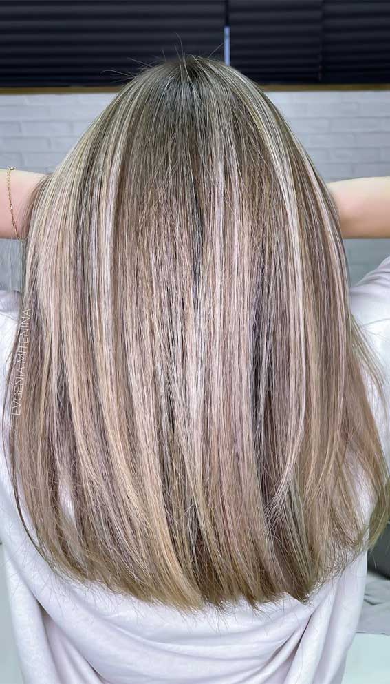 50 Trendy Hair Colors To Wear in Winter : Beige Blonde Medium Length Hair