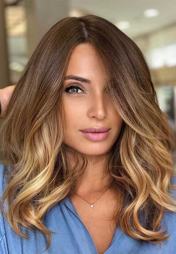 50 Trendy Hair Colors To Wear in Winter : Golden French Balayage Long Bob