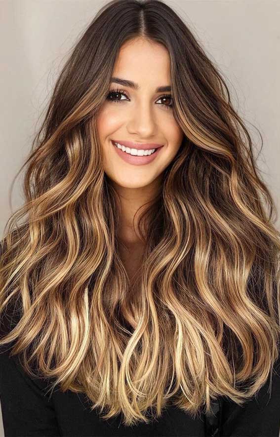 50 Trendy Hair Colors To Wear in Winter : Lighted brunette for Sunkissed Look