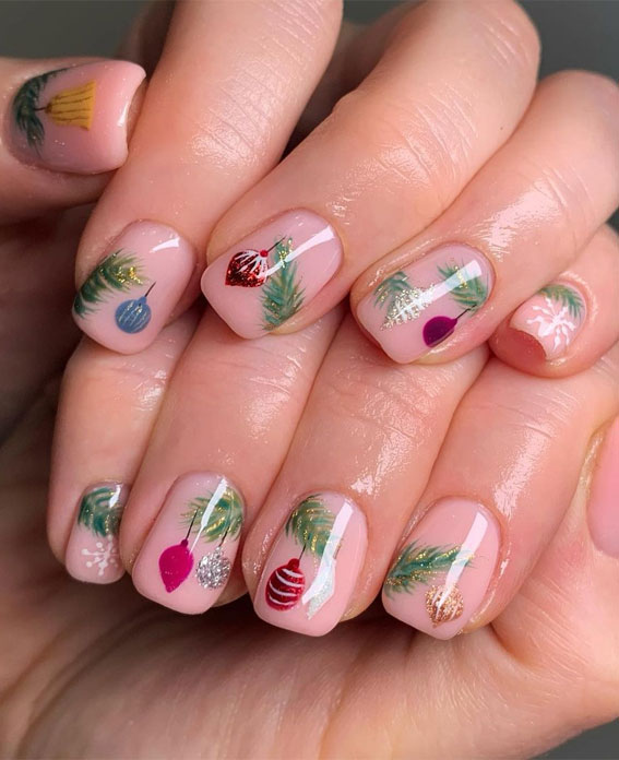 The 39 Prettiest Christmas & Holiday Nails : Christmas tree bauble nails