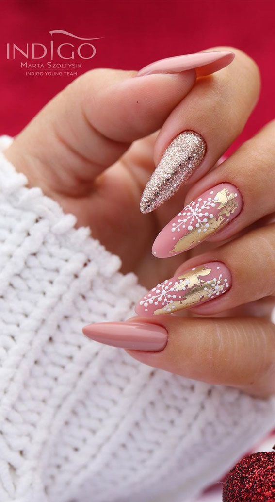 30 Christmas Nail Designs for 2021 : Snowflake Pink & Shimmery Gold Nails