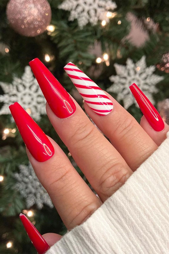 30 Christmas Nail Designs for 2021 : Candy Cane Christmas Nails