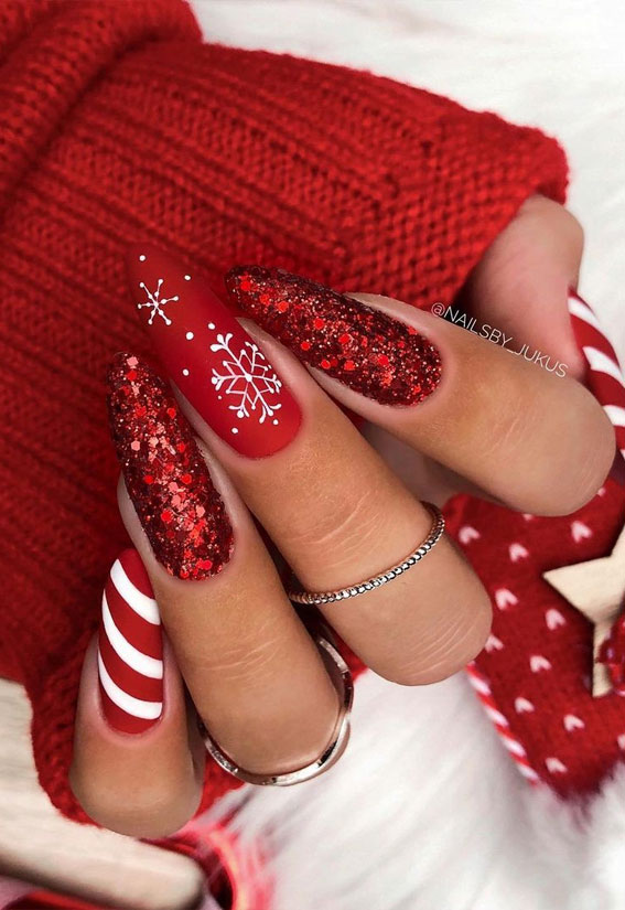 red christmas nails 2021, christmas nail designs 2021, holiday nails 2021, festive christmas nails, festive nails 2021, christmas nails acrylic