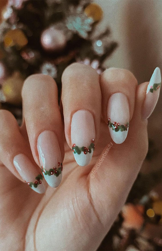 40 Festive Christmas and Holiday Nails 2021 : Holy Garland French Tip Nails