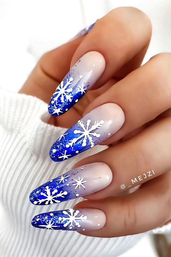 30 Christmas Nail Designs for 2021 : Ombre Blue Christmas Nails