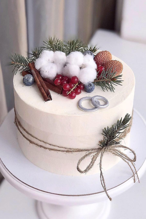 25 Winter Cakes For Your Holiday Festive : Simple Winter Wedding Cake