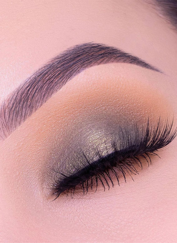 29 Winter Makeup Trends Freshen Up Your Look This Winter : Soft Glam Smoky Makeup Look