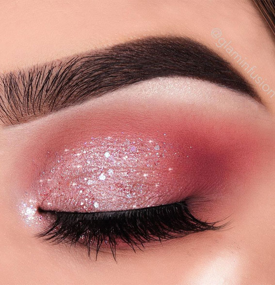 29 Winter Makeup Trends Freshen Up Your Look This Winter : Shimmery Rose Pink Eye Makeup
