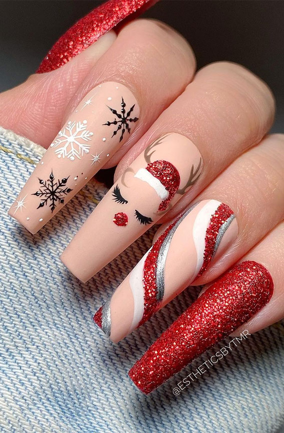 The 39 Prettiest Christmas & Holiday Nails : Nude and Red Christmas Coffin Nails