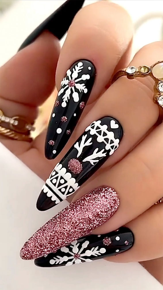 27 Best Holiday Nail Art Designs : Black and Shimmery Pink Holiday Nails