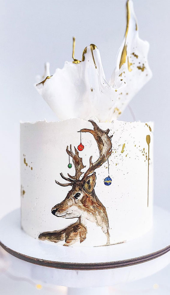 22 Scrumptious Festive Cakes for Celebrating the Holidays : Reindeer Festive Cake