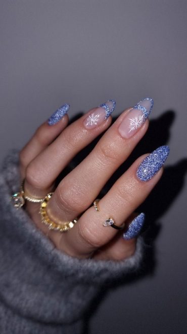 30 Glitter Nails To Bright Up The Season : Glitter Blue & Double Line ...